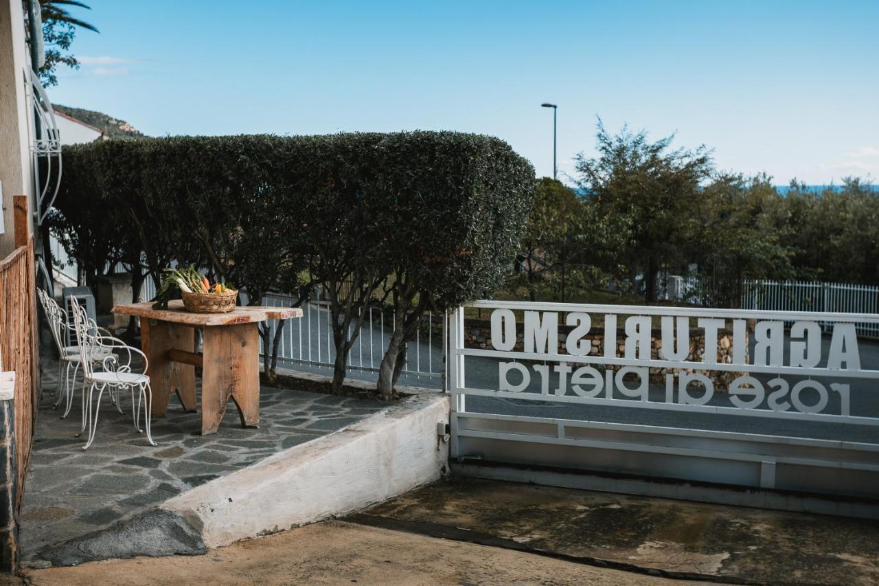 Agriturismo Rose Di Pietra Pietra Ligure Luaran gambar