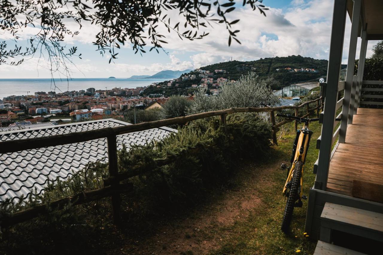 Agriturismo Rose Di Pietra Pietra Ligure Luaran gambar