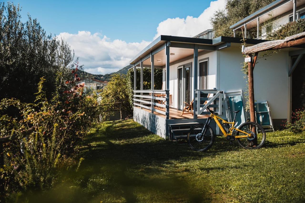Agriturismo Rose Di Pietra Pietra Ligure Luaran gambar